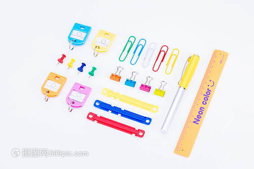 辦公桌面新風(fēng)景 創(chuàng)意文具造型如何提升工作效率與愉悅感